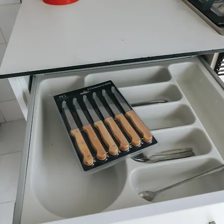 Daniela's 302 Πανσιόν