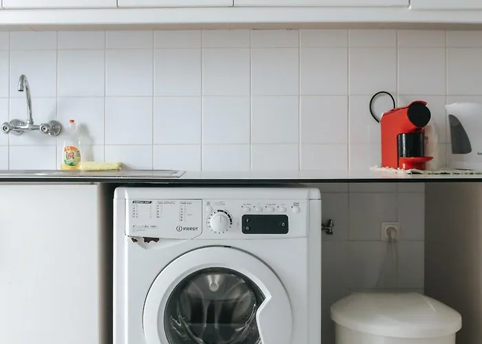 Πανσιόν Daniela's 302 *